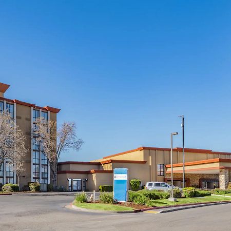 Wyndham Sacramento Hotel Carmichael Buitenkant foto